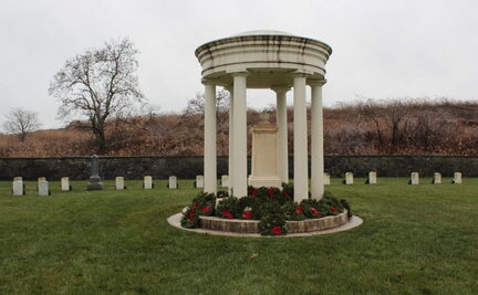 Wreaths-across-america-at-Finns-Point-Cemetery-1-of-105-71-select-938x580