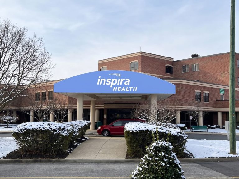 Inspira Medical Center in Mannington Twp.